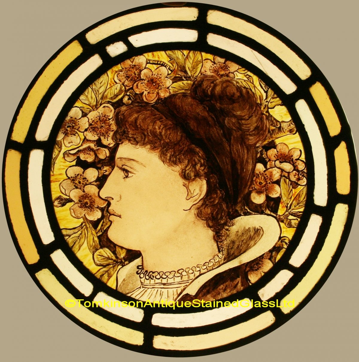 Ref Ron425 Roundels 2 Victorian Stained Glass Roundels Tomkinson