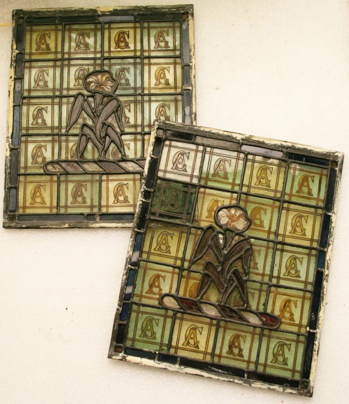 Ref: Ron376 - Roundels - 3 Antique Stained Glass Windows - "Heraldic - Coat of Arms - Armorial" - Image 4