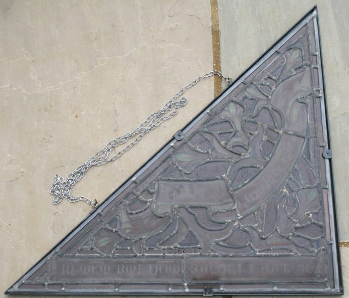 Ref: Ron427 - Roundels – 2 Antique Stained Glass Panels - Triangle Tracery Panels - Image 7