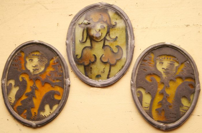 Ref: Ron439 - Roundels – 3 Antique Stained Glass Panels - 16th Century - Image 3