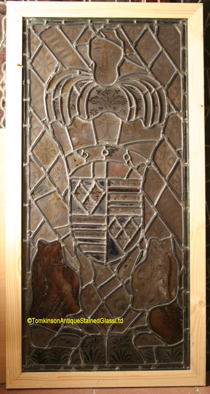 Ref: Vic581 - Victorian Stained Glass Window - Armorial ~ Coat of Arms ~ Heraldic - Image 6