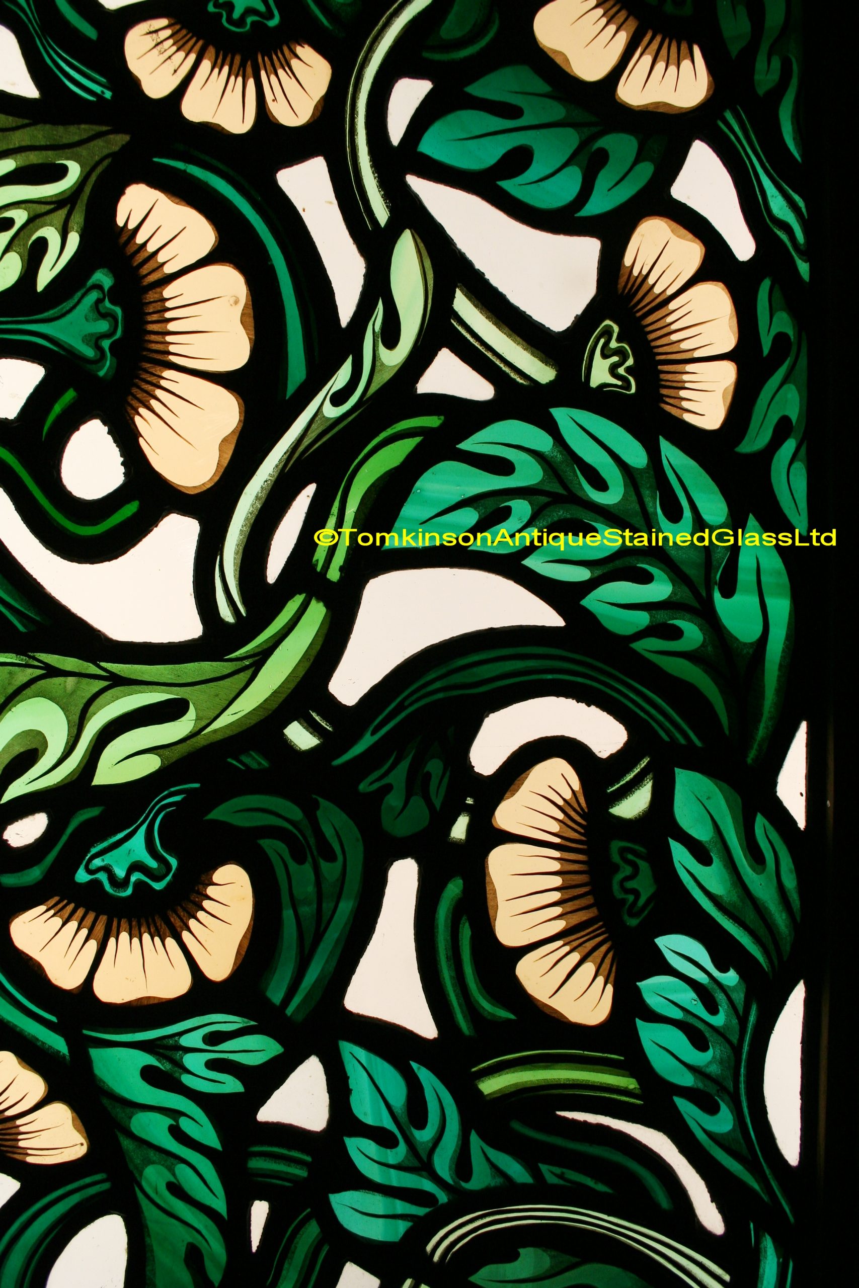 Ref: Ed364 - Stained Glass Window - Leaves & Flowers - Image 5